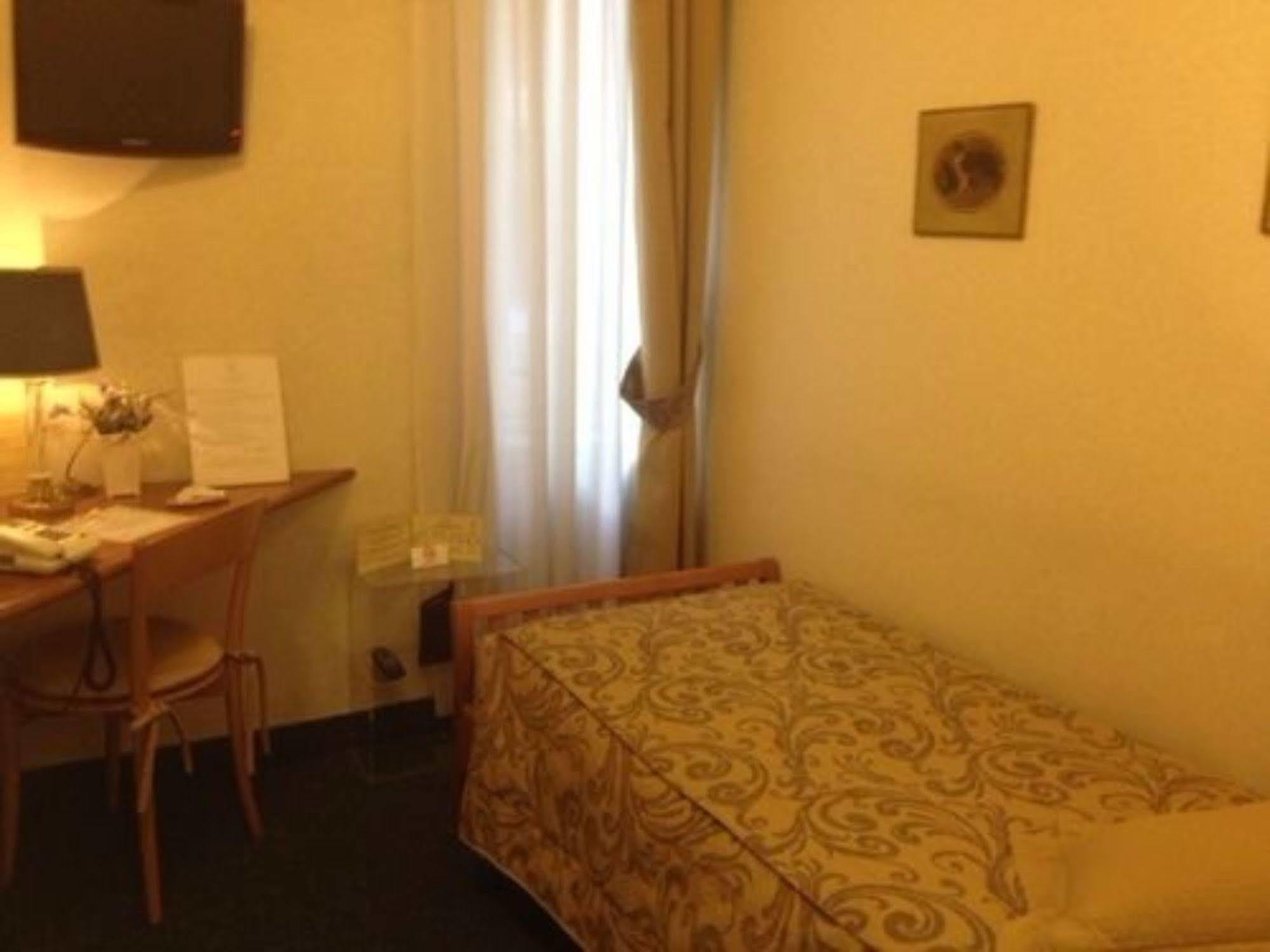 Antica Leonardo 3* Mailand